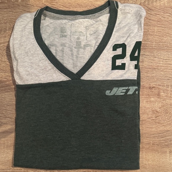 Nike Tops - NY Jets Nike Shirt